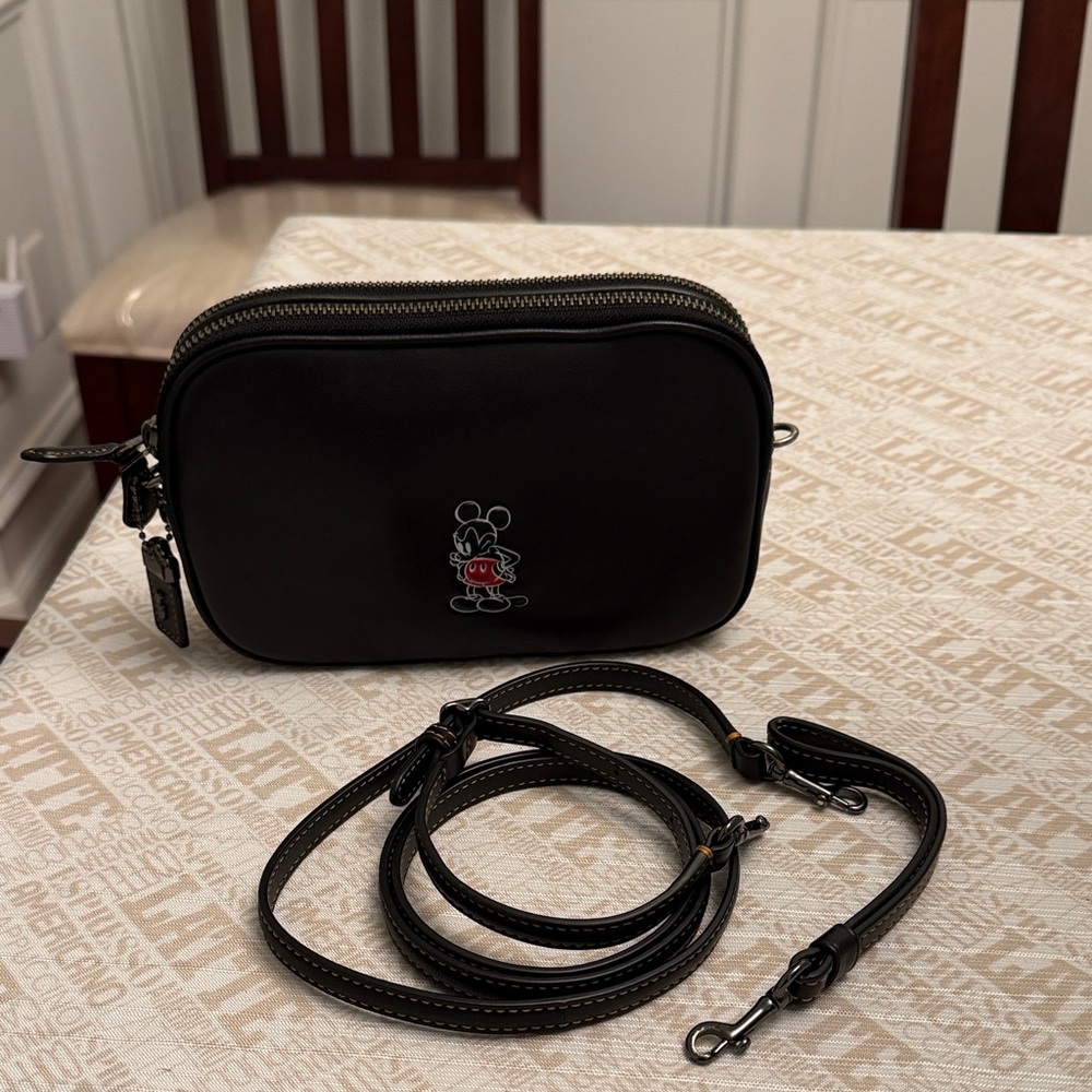 Coach X Disney Crossbody/Wristlet bag🖤PRICE FIRM